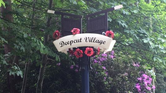 Deepcut Village sign