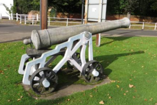 cannon on gun carriage