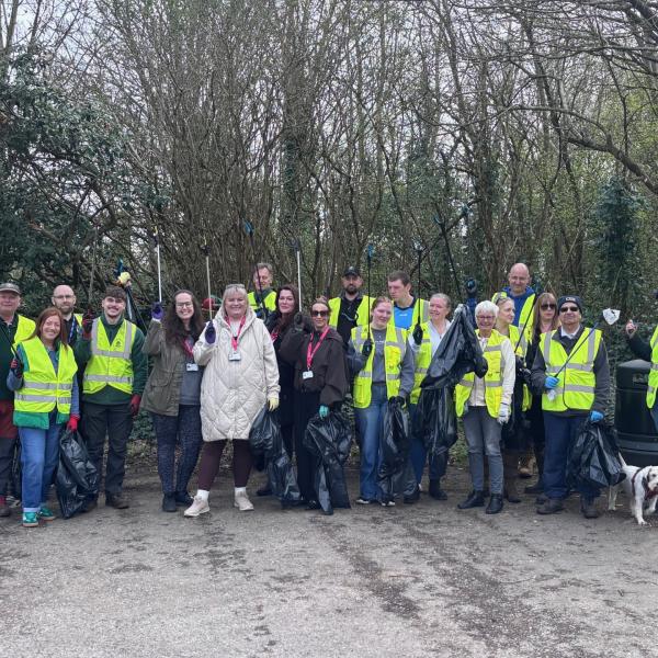 Litter pick group